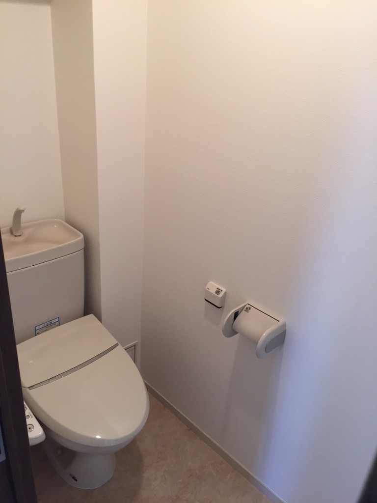 トイレクロス張替後